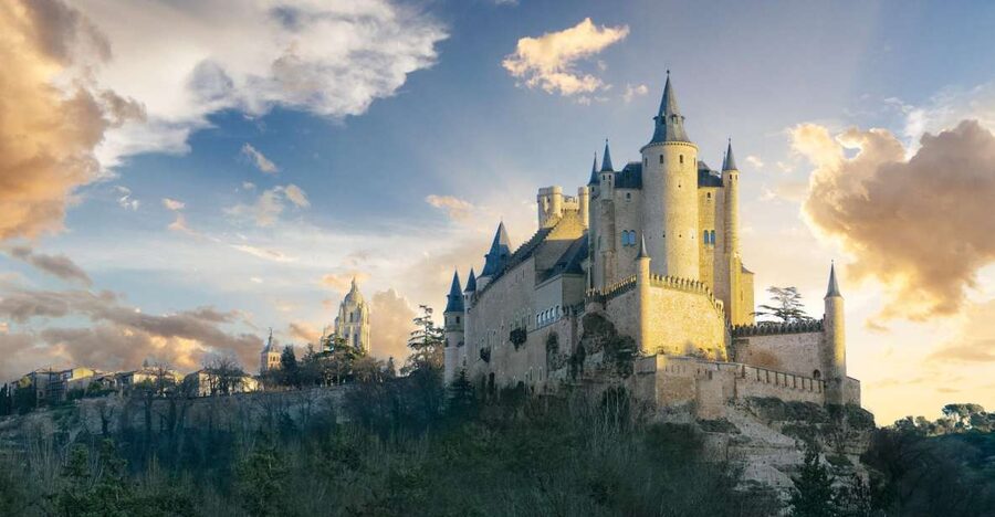 From Madrid: Segovia & Avila Day Trip with Optional Tickets - Key points to know before booking