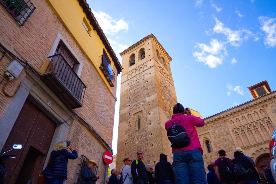 From Madrid: Toledo Guided Day Trip - Meeting in Madrid and riding to Toledo