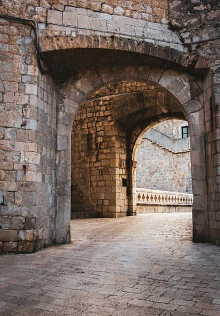From Makarska: Day Trip to Dubrovnik - Dubrovnik’s Walls and Game of Thrones Locations