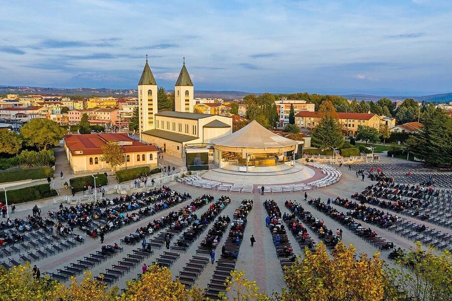 From Makarska: Medugorje Day Trip - Apparition Hill and the meaning of the 1981 reports