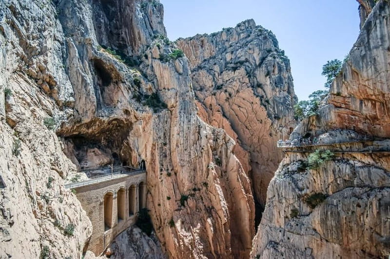 From Málaga: Caminito del Rey Day Trip & Guided Tour - Why Caminito del Rey is worth a day from Málaga