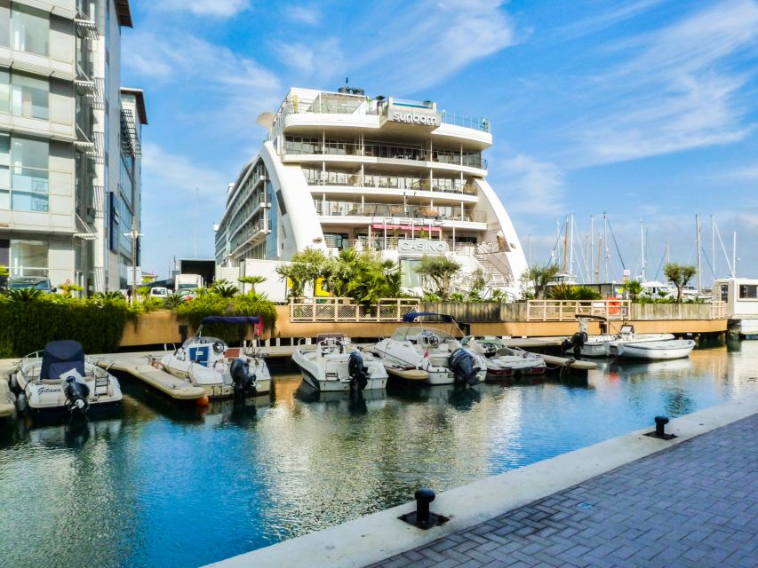 From Malaga: Day trip to Gibraltar and Dolphin Boat Tour - Setting out from The Square port