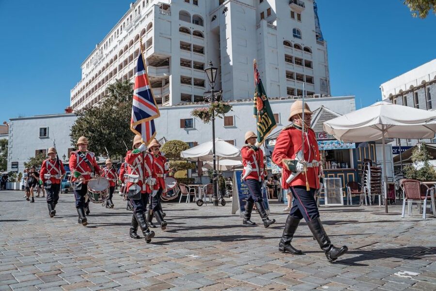 From Malaga: Full-Day Trip to Gibraltar - Choosing how to reach the Rock