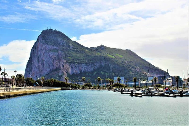 From Málaga: Gibraltar Day Trip - Meeting at the Sánchez pharmacy