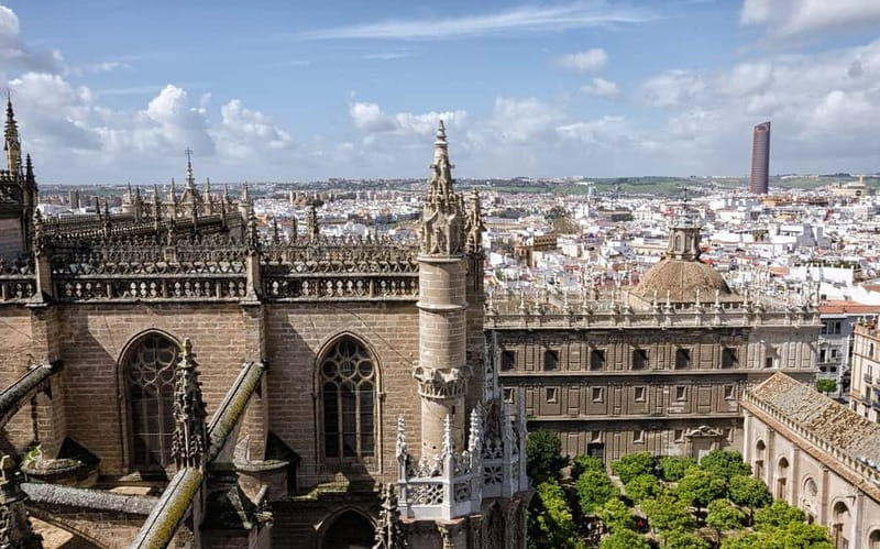 From Malaga: Seville Day Trip with Real Alcázar Tickets - Key points at a glance