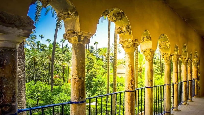 From Malaga: Seville Day Trip with Real Alcázar Tickets - Who should book this experience?