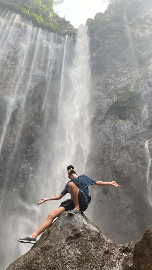 From Malang: Tumpak Sewu Waterfall Day Trip (Sharing) - What to pack for a day that ends wet