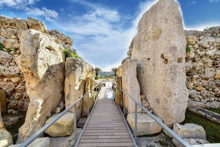 From Malta: Gozo Day Trip Including Ggantija Temples - How the transport and group size affect the day