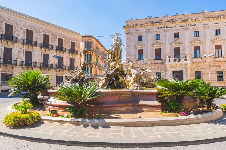 From Malta: Syracuse and Marzamemi Day Trip with Guide - Sicilian flavors and the old tuna trade