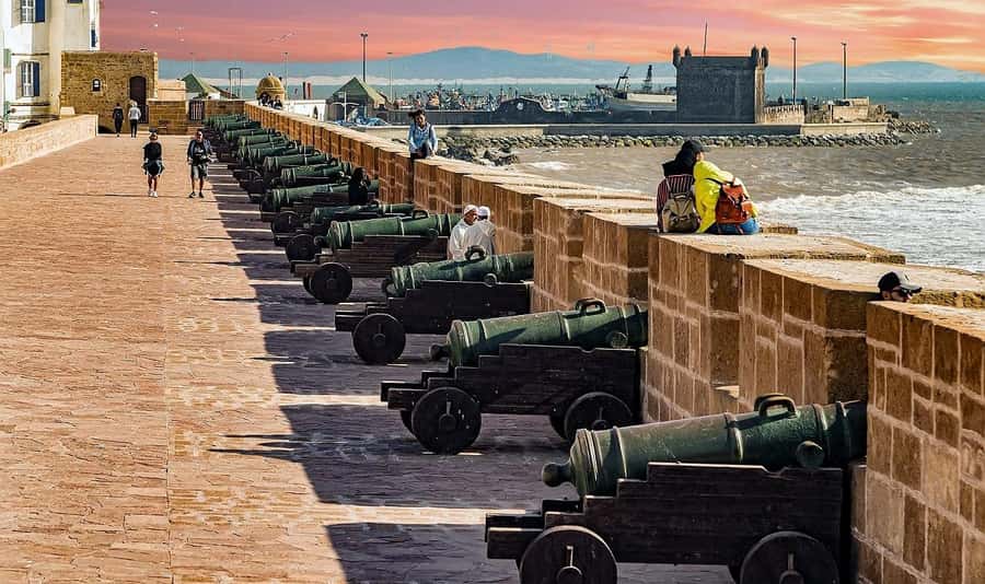 From Marrakech: Small Group to Essaouira & Sekkala Day Trip - The medina, souks, and thuya wood