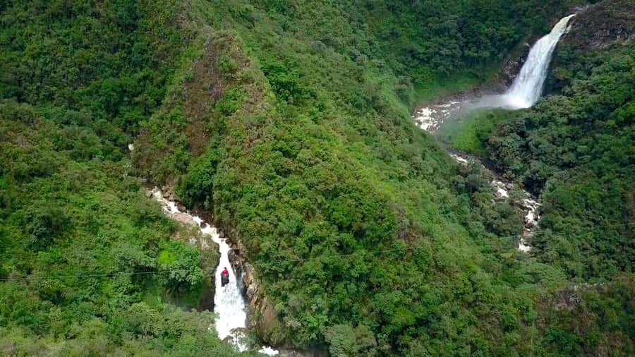 From Medellín: Dream Hammocks, Zipline, & Waterfall Day Trip - Guides who shape the day