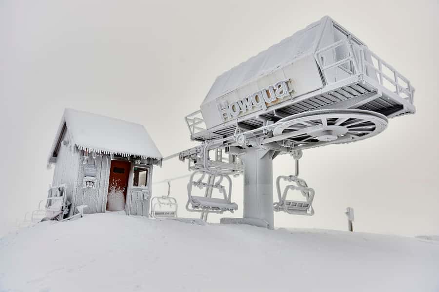 From Melbourne: Day Trip to Mt Buller by Premium Tour Coach - A good choice for non-skiers