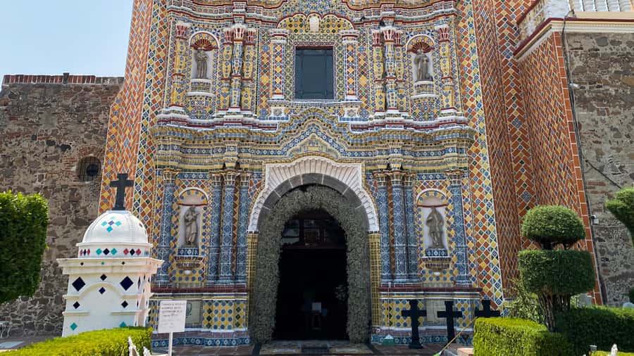 From Mexico City: Puebla, Cholula and Tonantzintla Day Trip - Santa María de Tonantzintla’s extraordinary interior