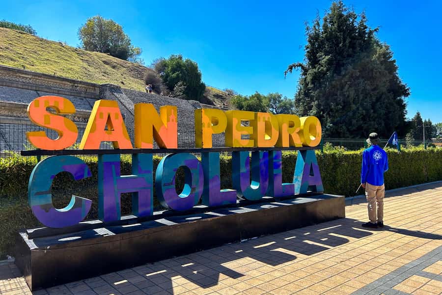 From Mexico City: Puebla, Cholula and Tonantzintla Day Trip - Lunch and the taste of Puebla