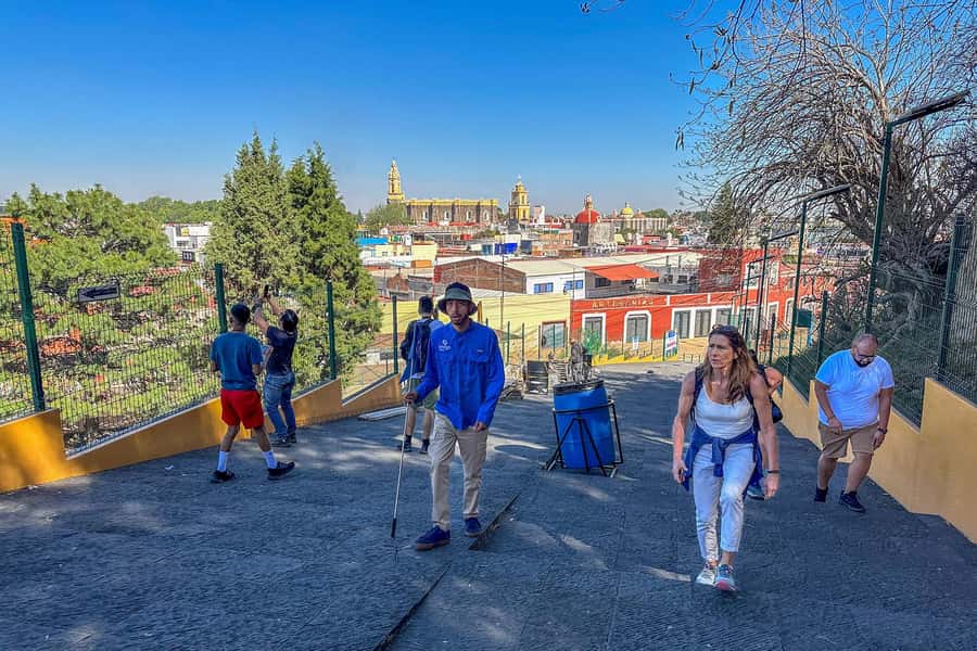 From Mexico City: Puebla, Cholula and Tonantzintla Day Trip - The early road east from Mexico City