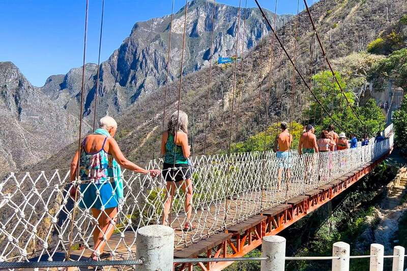 From Mexico City: Tolantongo Hot Springs Day Trip with Guide - How to manage the five-hour visit
