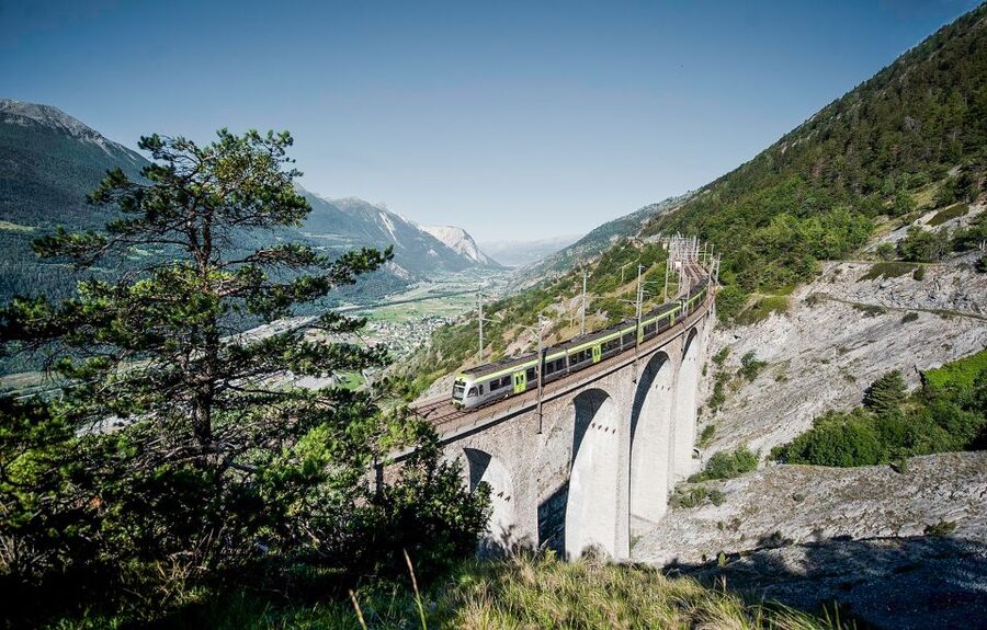 From Milan: Interlaken & Swiss Alps Day Trip - The Green Train and the Simplon Pass