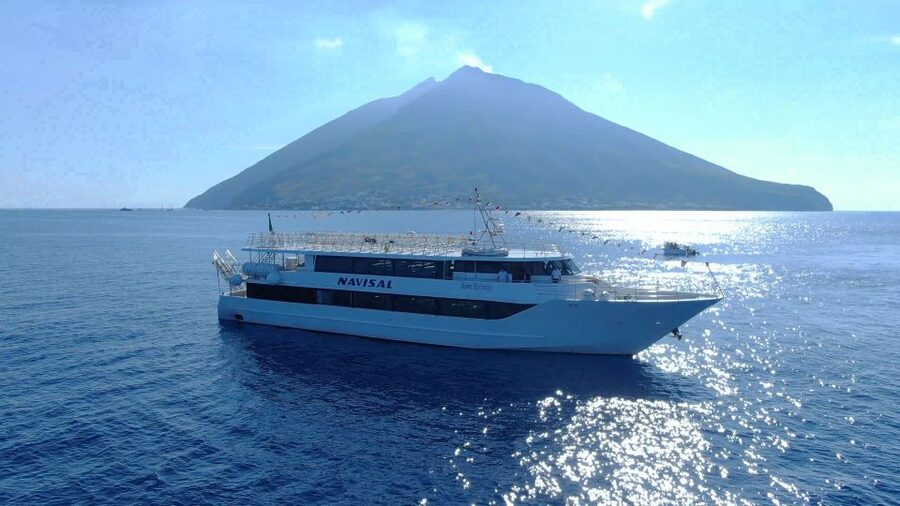 From Milazzo: Lipari and Vulcano Day Trip - Two and a half hours in Lipari