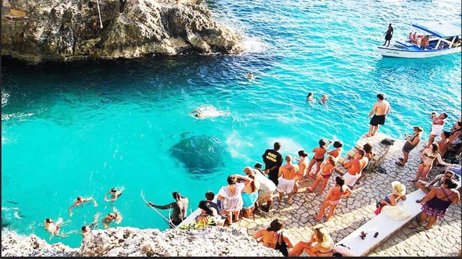 From Montego Bay: Negril Day Trip and Rick's Café Sunset - Negril and Seven Mile Beach