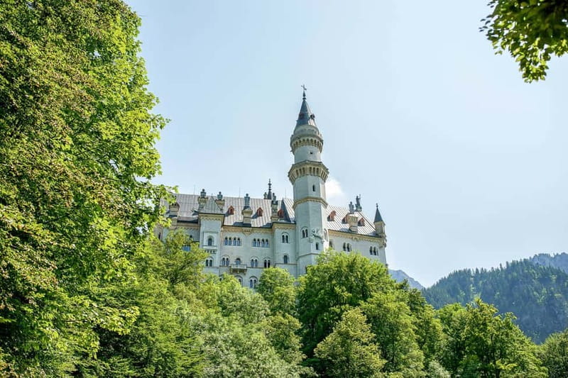 From Munich: Neuschwanstein & Linderhof Castle Full-Day Trip - Who should book this trip?