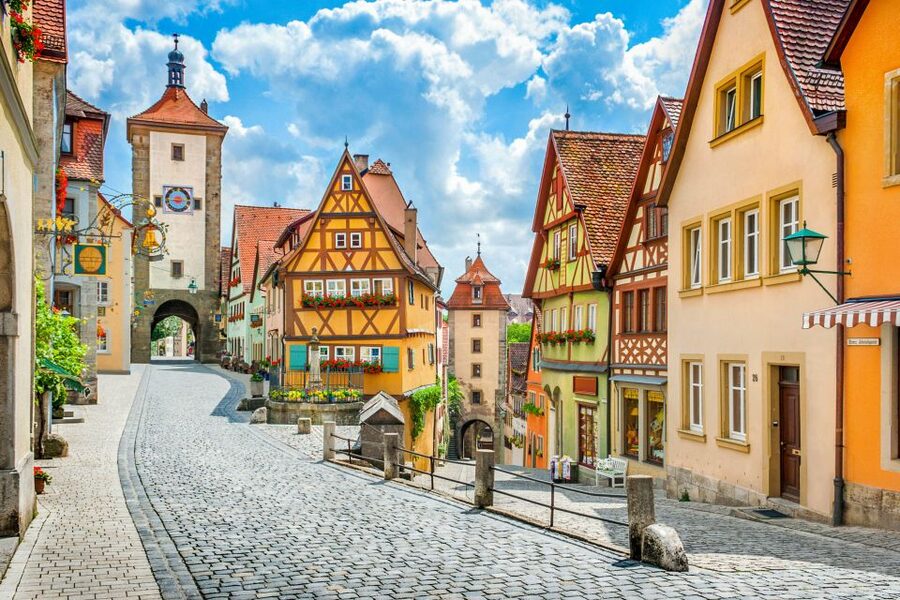 From Munich: Rothenburg and Romantic Road Day Trip by Bus - Starting at Karlsplatz 21