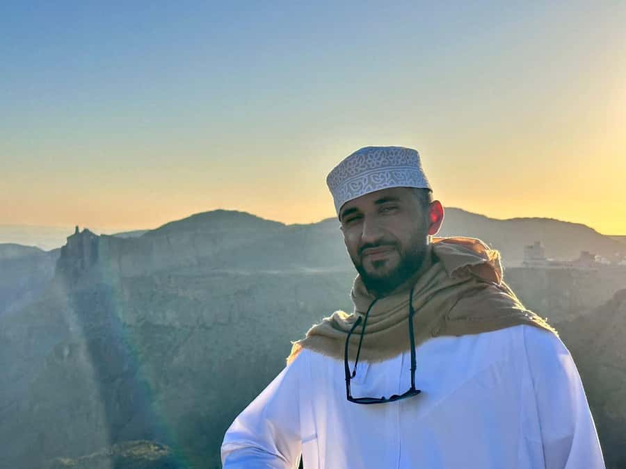 From Muscat: Nizwa and Jebel Shams Day Trip - Clothing, comfort, and cultural respect