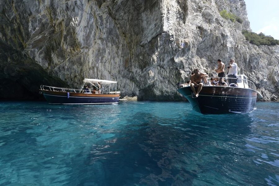 From Naples: Capri Boat Day Trip with Drinks - Three to four hours on Capri