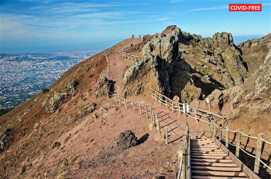 From Naples: Day Trip to Mount Vesuvius - Closures, refunds, and backup plans