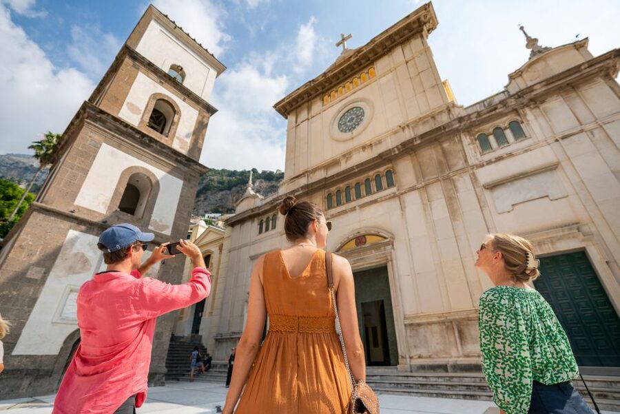 From Naples or Sorrento: Amalfi Coast Full-Day Trip - Guide quality makes the difference