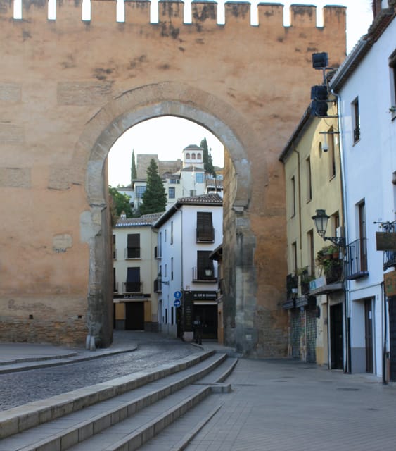 From Nerja/Almunecar: Granada Full-Day Trip - Walking Albaicín and Sacromonte
