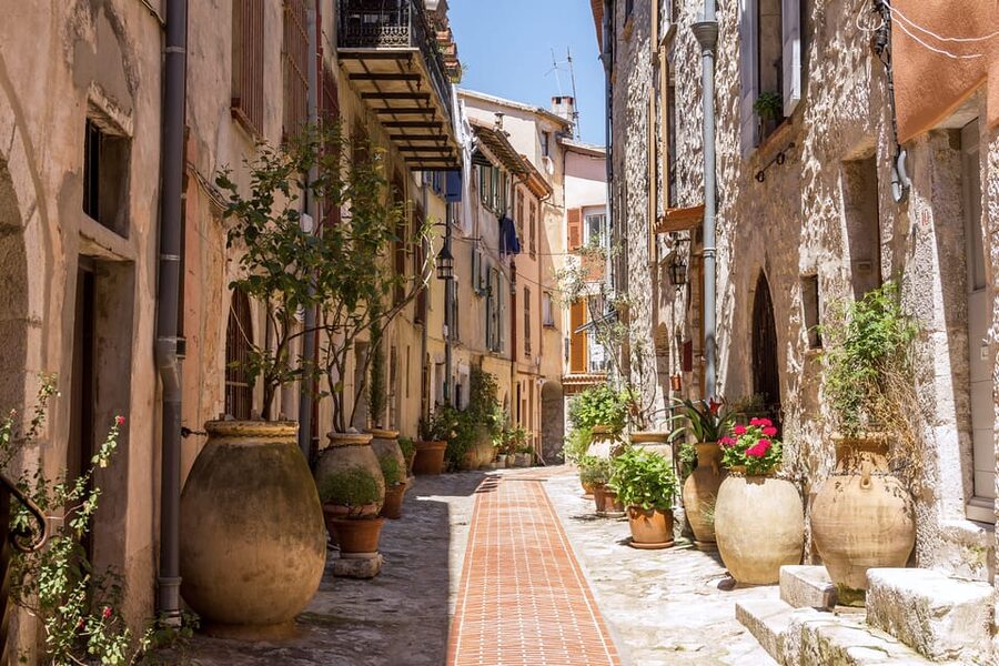 From Nice, Cannes, Villefranche: French Riviera Day Trip - What the guide adds to the day