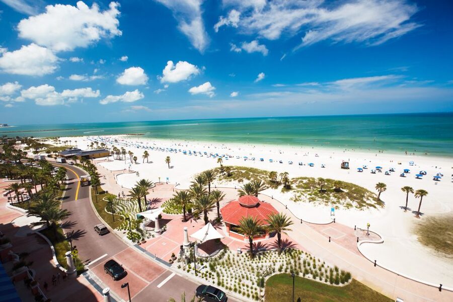 From Orlando: Day Trip to Clearwater Beach with Options - Sea Screamer for speed and dolphins