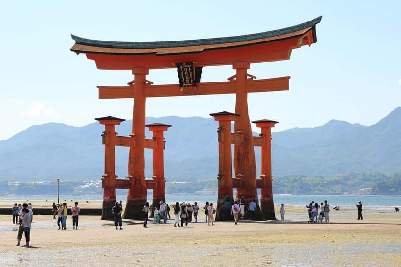 From Osaka: Hiroshima and Miyajima Day Trip by Bullet Train - Hiroshima Peace Memorial Park and the Atomic Bomb Dome
