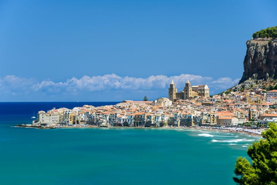 From Palermo: Monreale and Cefalù Half-Day Trip - Lunch, beach time, and the hard choice in Cefalù