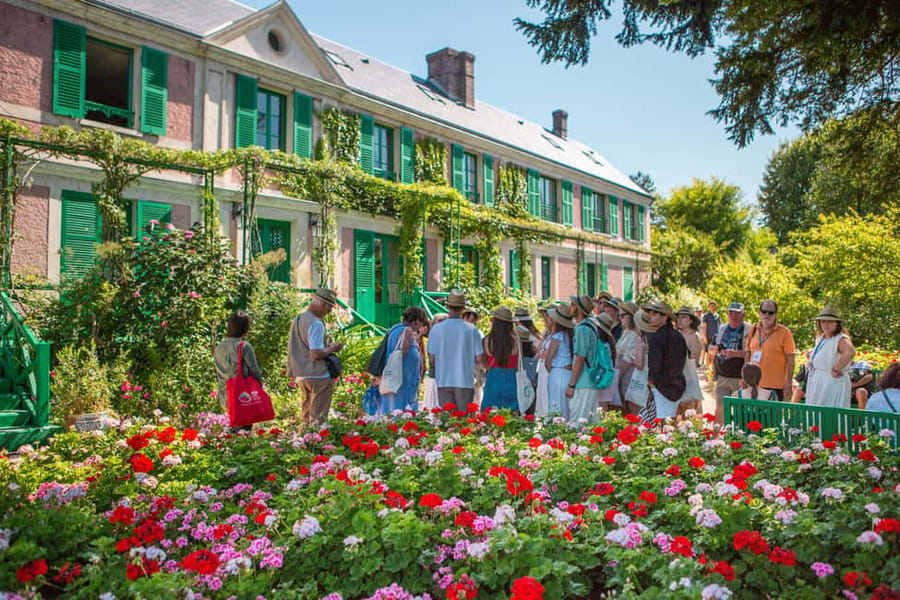 From Paris: Day Trip to Giverny & Versailles with Lunch - Is $234 a fair price?