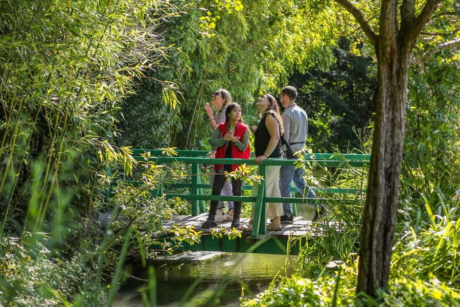 From Paris: Day Trip to Giverny & Versailles with Lunch - Monet’s house and gardens in Giverny