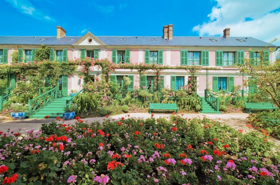 From Paris: Day Trip to Giverny & Versailles with Lunch - Who will get the most from this day?