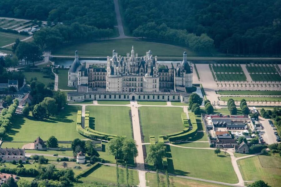 From Paris: Loire Valley Castles Day Trip With Wine Tasting - Should you book it?