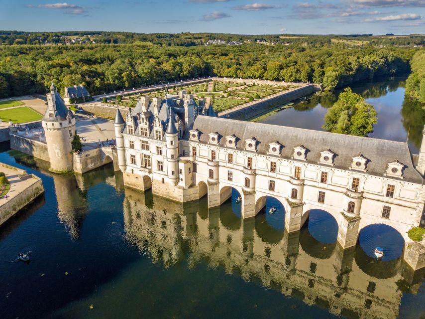 From Paris: Loire Valley Castles Day Trip With Wine Tasting - Chenonceau, the castle over the river