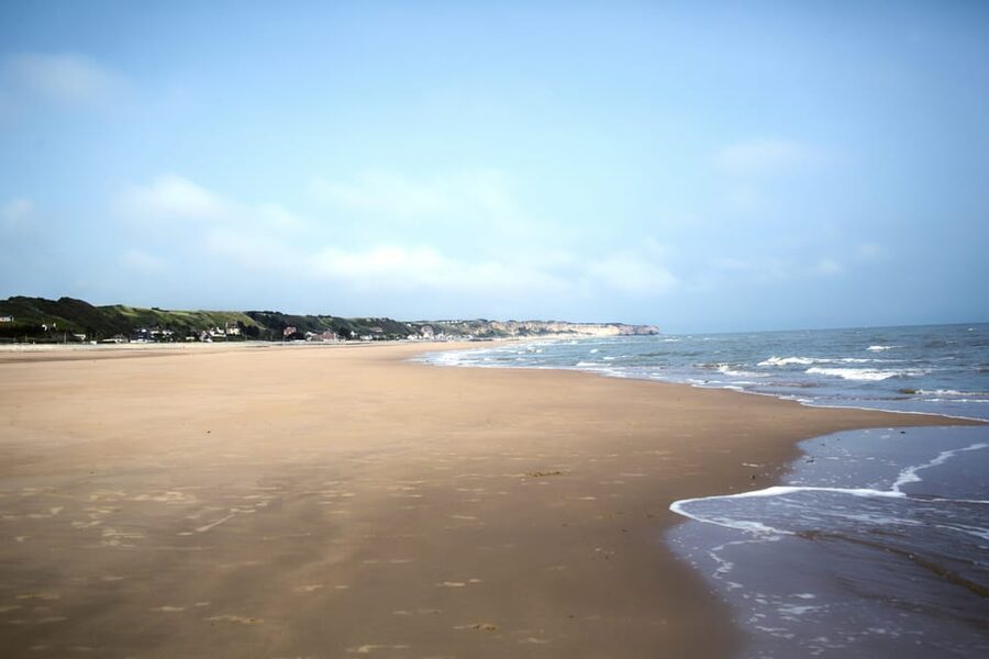 From Paris: Normandy D-Day Beaches Day Trip with Lunch - The American Cemetery at Colleville-sur-Mer