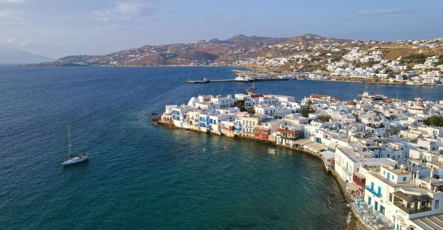From Paros: Delos & Mykonos Full-Day Trip - The short crossing to Mykonos