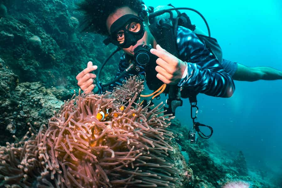 From Phi Phi: Beginner Scuba Diving Day Trip with 2 Dives - The 25-minute boat ride to the reef