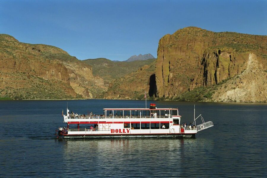 From Phoenix: Apache Trail & Dolly Steamboat Day Trip - From Phoenix into the Superstition Mountains