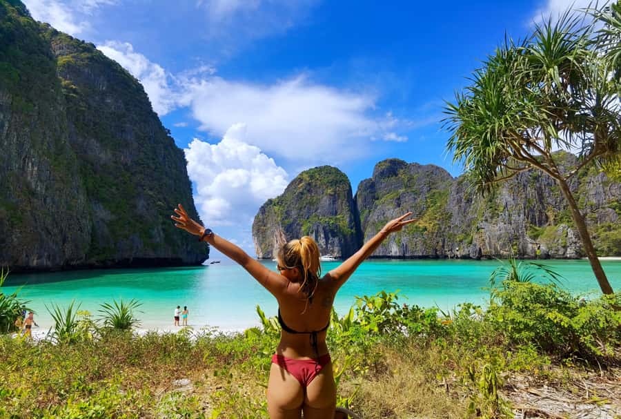 From Phuket: Day Trip to Phi Phi with Private Longtail Tour - Pileh Lagoon and the best swimming stop