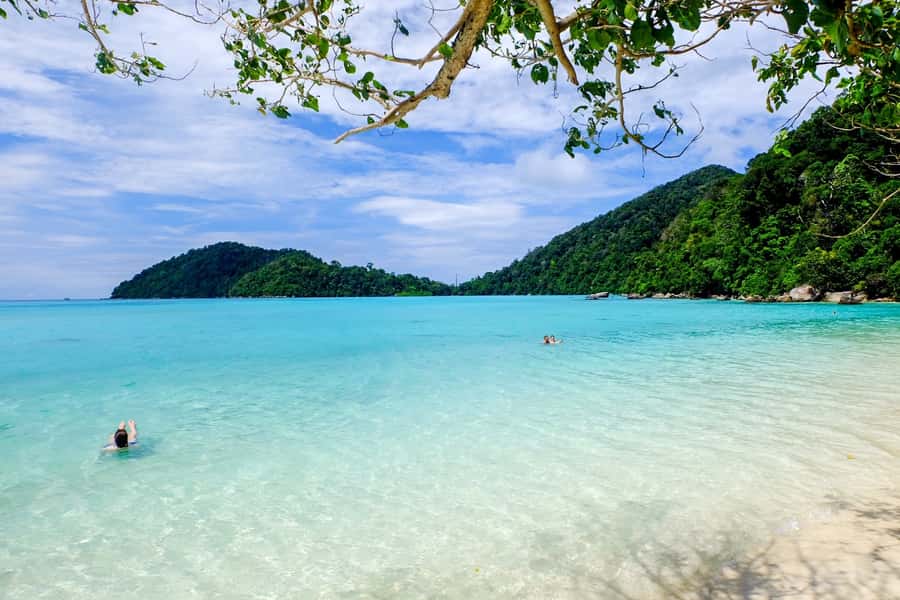 From Phuket/Khaolak: Surin Islands Snorkeling Day Trip - The guides and the feel of the day