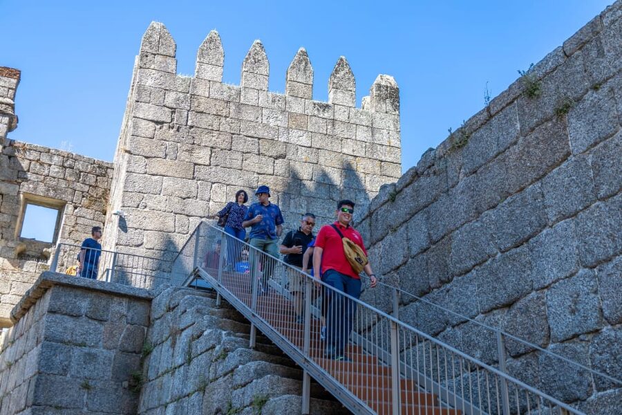 From Porto: Braga and Guimarães Full-Day Trip - The guide and driver make a real difference