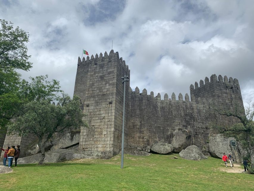 From Porto: Braga and Guimarães Small Group Tour with Lunch - The guide can make or break the day