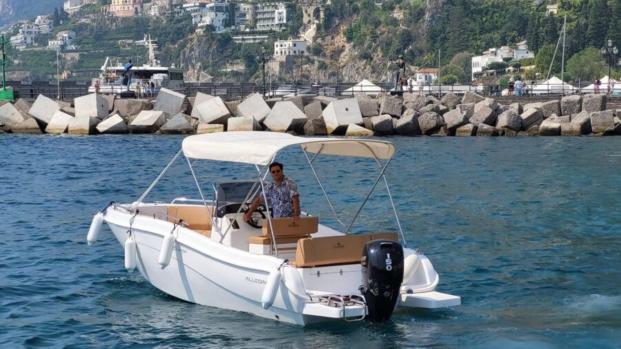 From Positano: Private Day Trip to Capri by Boat w/ Skipper - Why a private Positano to Capri boat day works so well