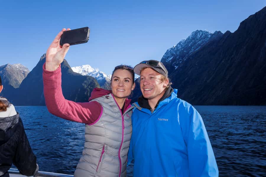 From Queenstown: Milford Sound Day Trip with Cruise & Flight - The 40-minute flight back to Queenstown