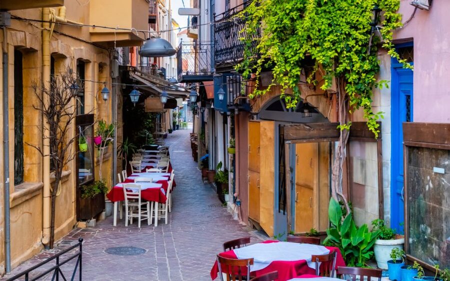 From Rethymno: Chania Town Day Trip with Pick-Up - Old Town architecture without a fixed route